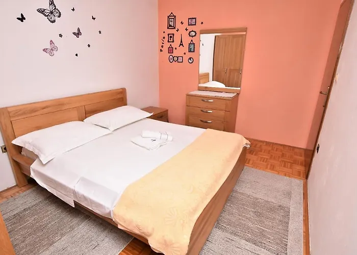 Granum Апартаменты Биоград-на-Мору